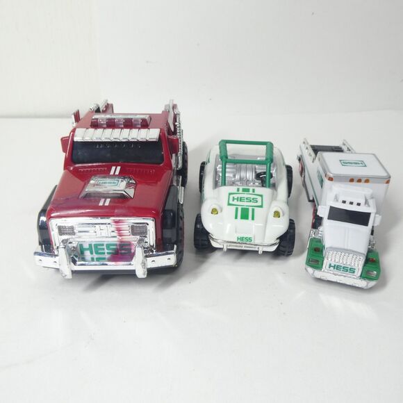3 Hess Toy Cars 1998 Dune Buggy + 2020 Red Rescue Truck + 2018 Semi - Picture 5 of 9